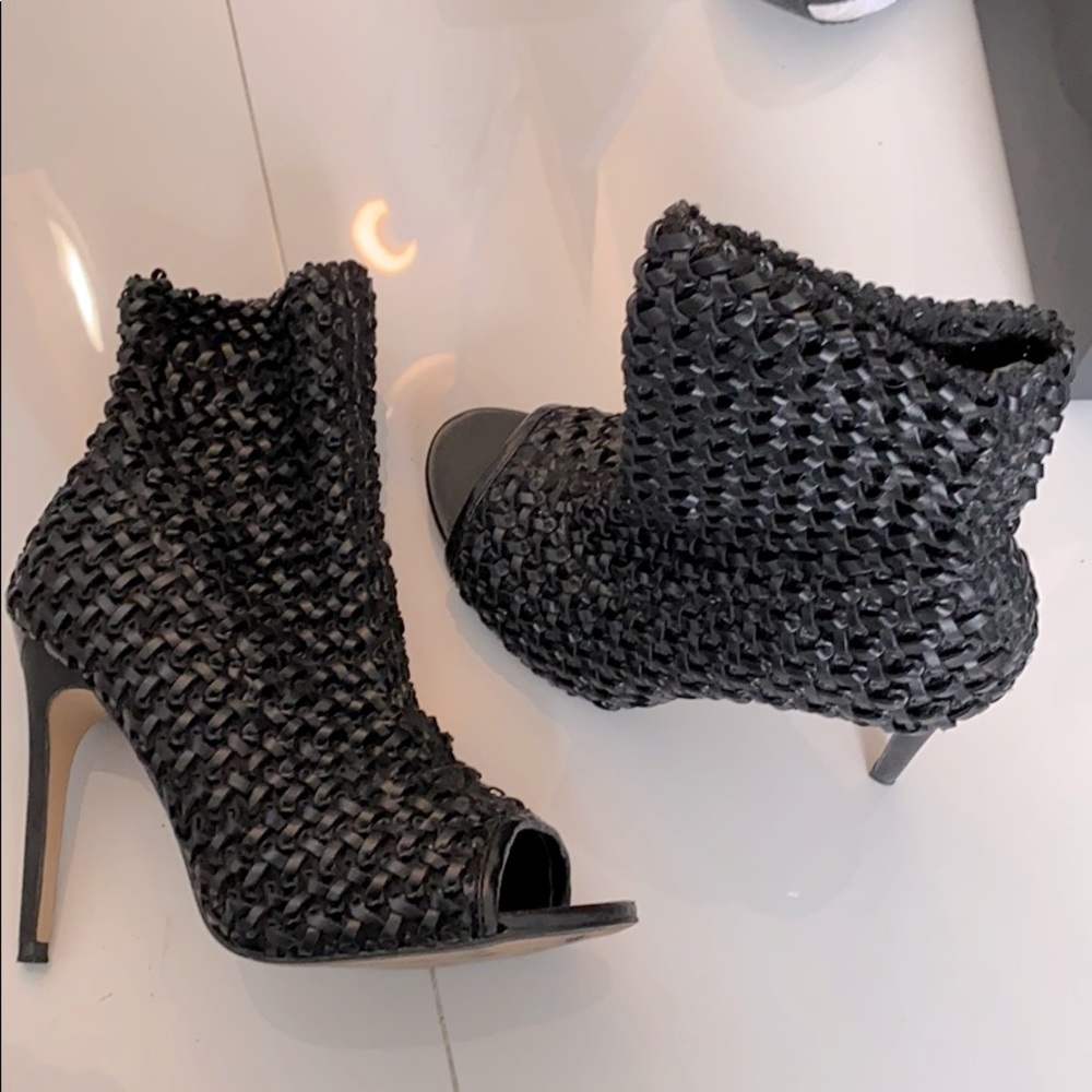 HIGH HEELED ZARA SANDALS